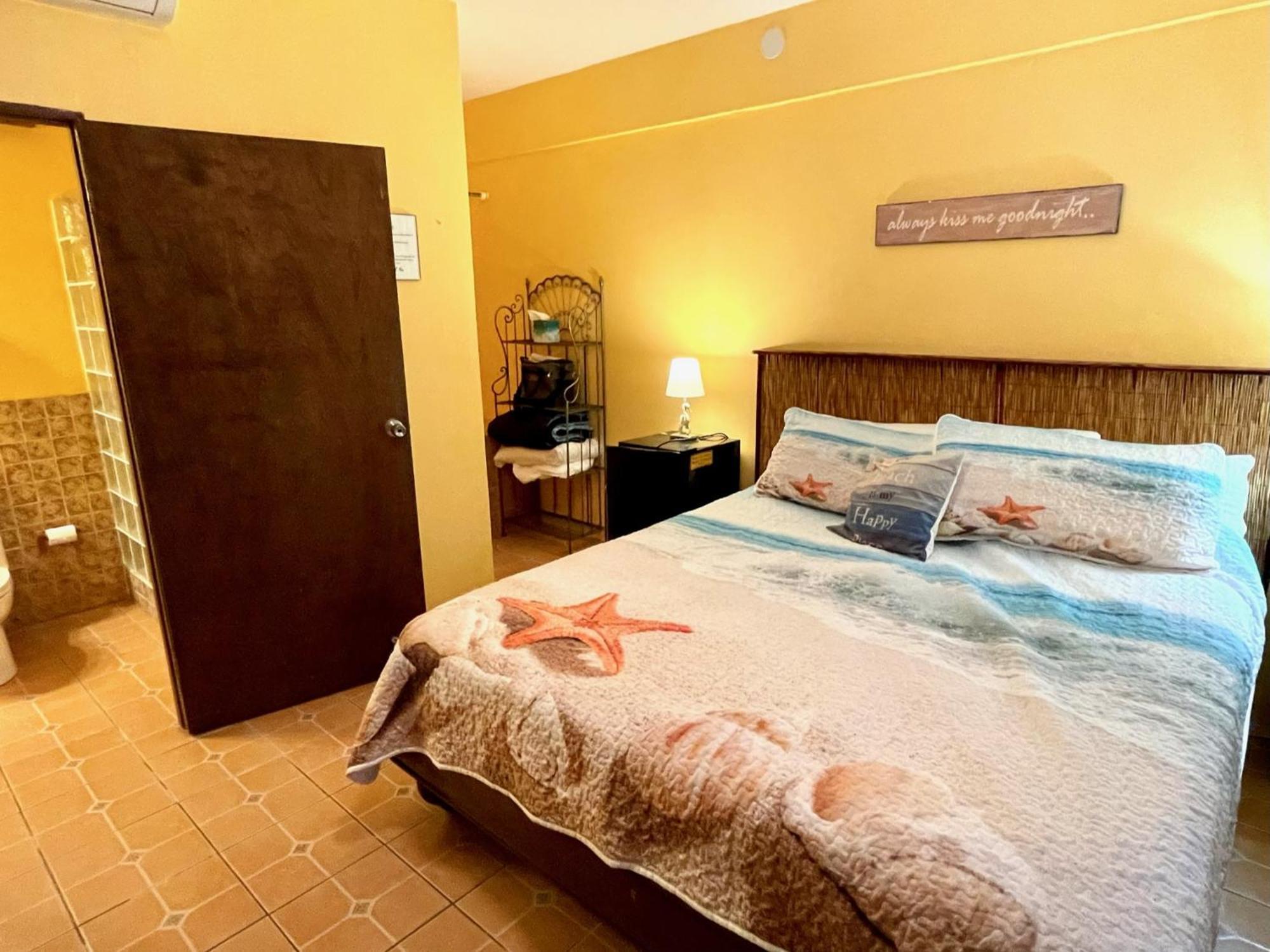 Esperanza Inn Guesthouse (Adults Only) Vieques Szoba fotó