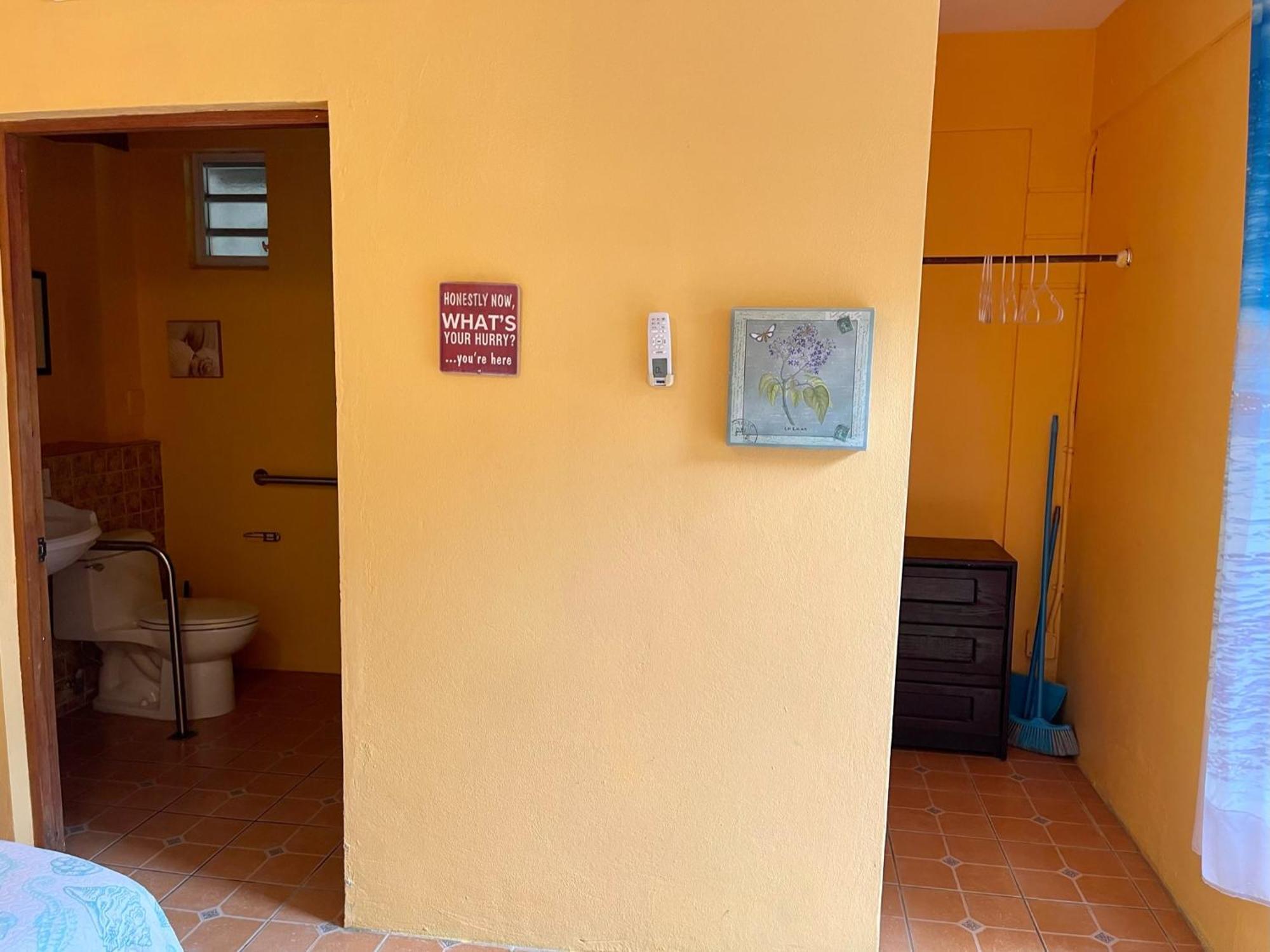 Esperanza Inn Guesthouse (Adults Only) Vieques Szoba fotó