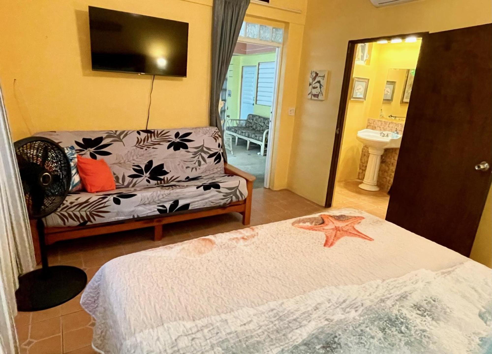 Esperanza Inn Guesthouse (Adults Only) Vieques Szoba fotó
