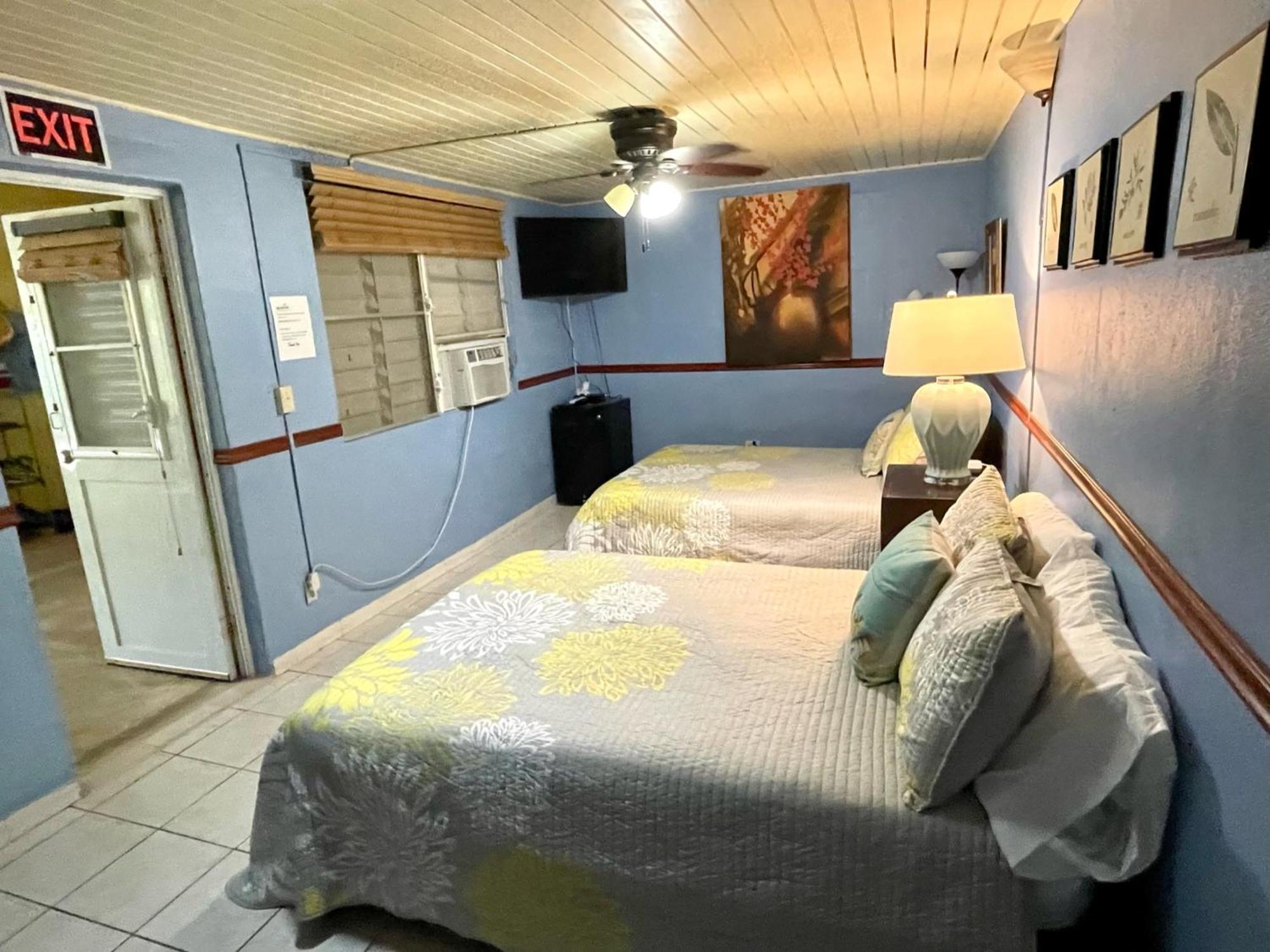 Esperanza Inn Guesthouse (Adults Only) Vieques Szoba fotó